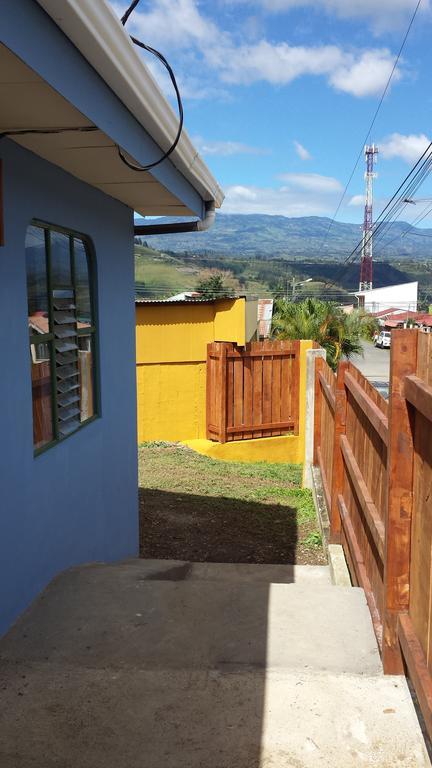 Montana Linda Guest House โอรอซี ภายนอก รูปภาพ
